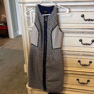 Laundry by Shelli Segal. Size 2. Perfect condition!